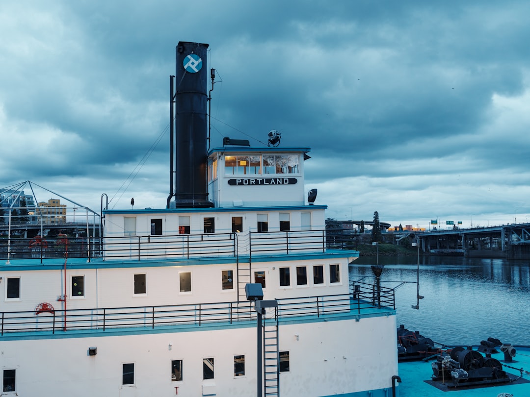 Shipping Ultra-Wide Stretched Bar Displays to the Port of Gdansk, Poland