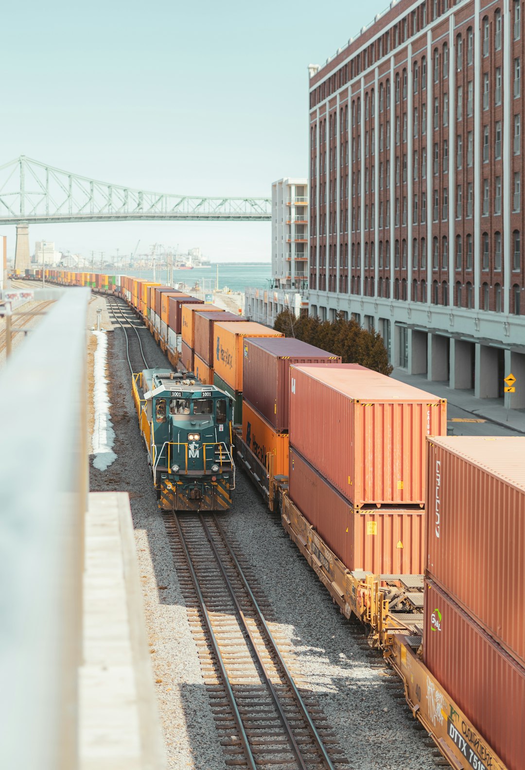 Shipping Corrugated Polycarbonate Roofing to the Port of Valencia, Spain