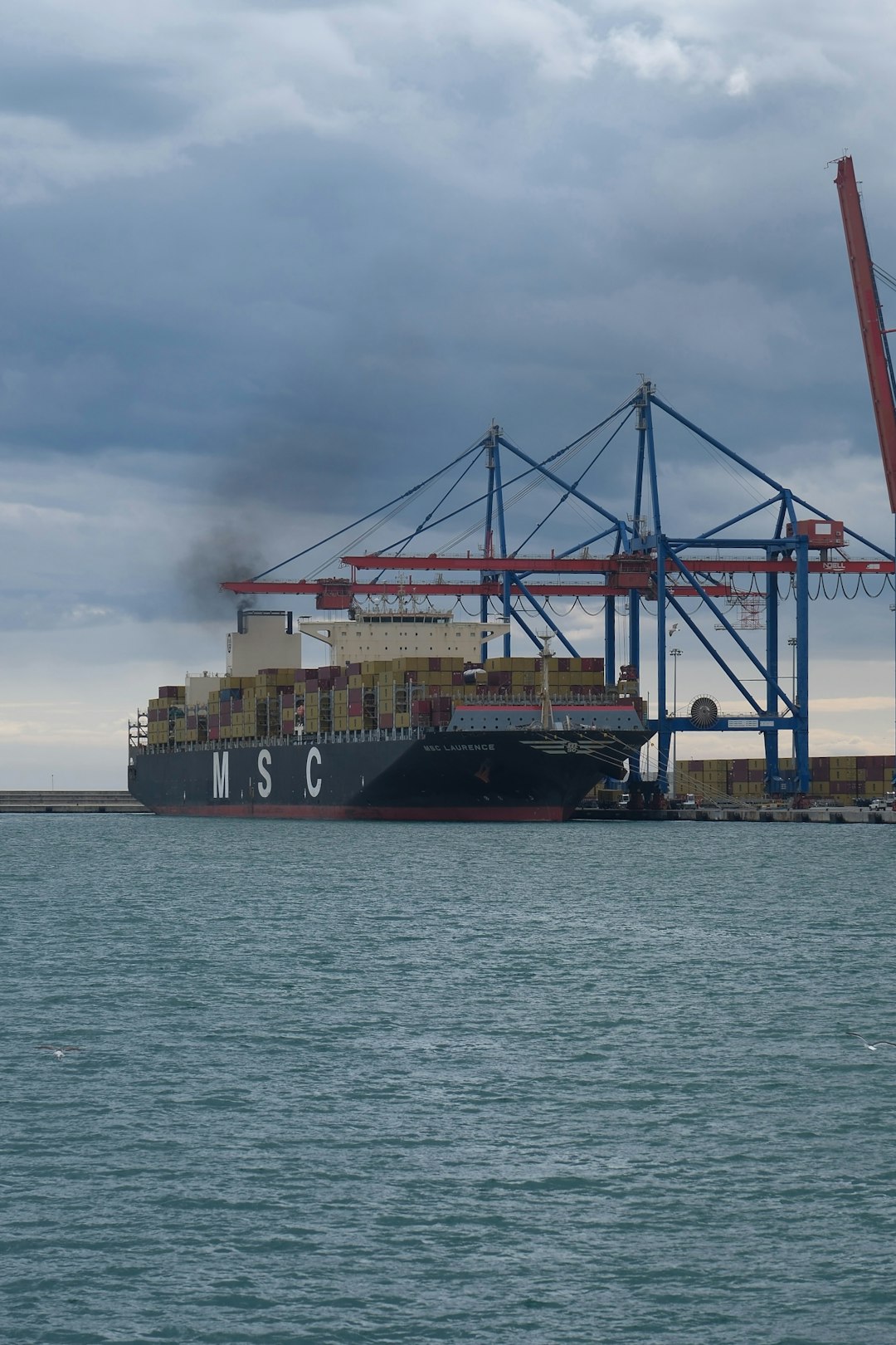 Shipping VR Headsets & Goggles to the Port of Tanjung Perak, Indonesia