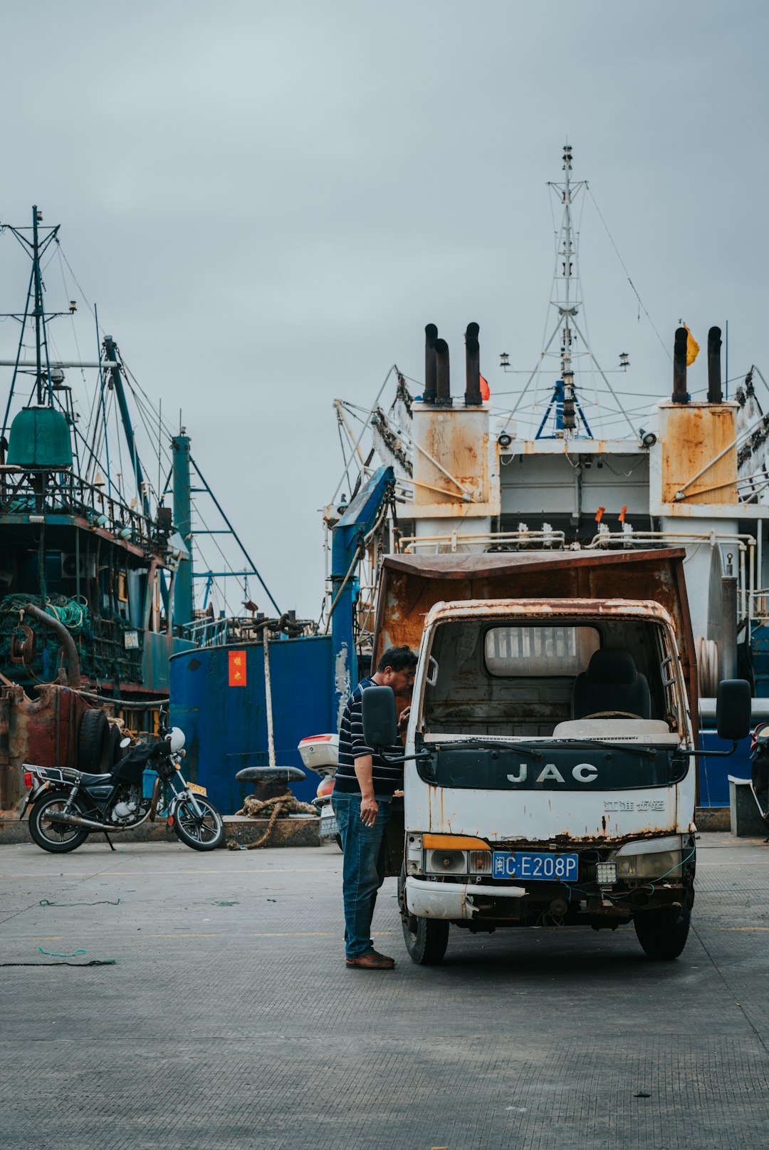 Shipping Pneumatic Sorting Rice Millers (HS 843780) to the Port of Algiers