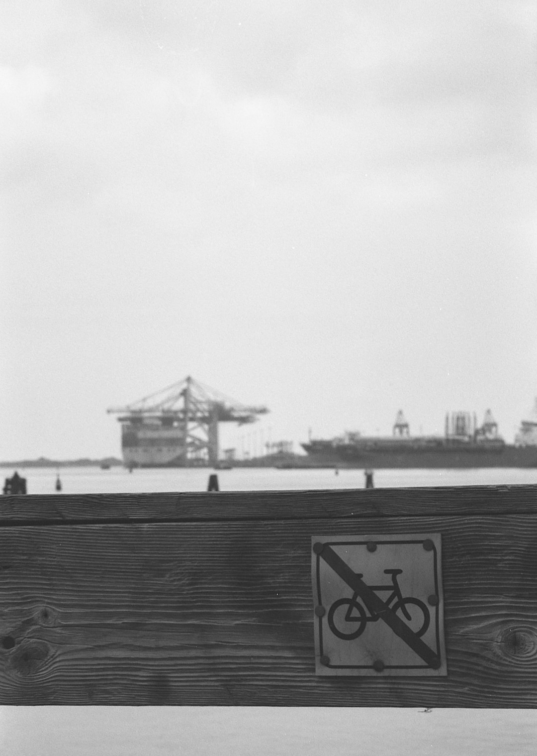 Importing Mobile Phone Touch Screens to the Port of Buenos Aires