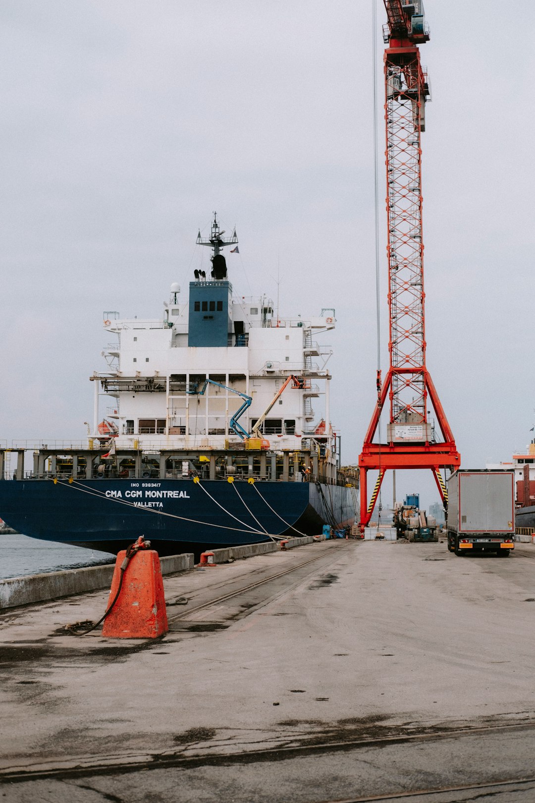 Importing IPX7 Action Cameras to the Port of Algiers